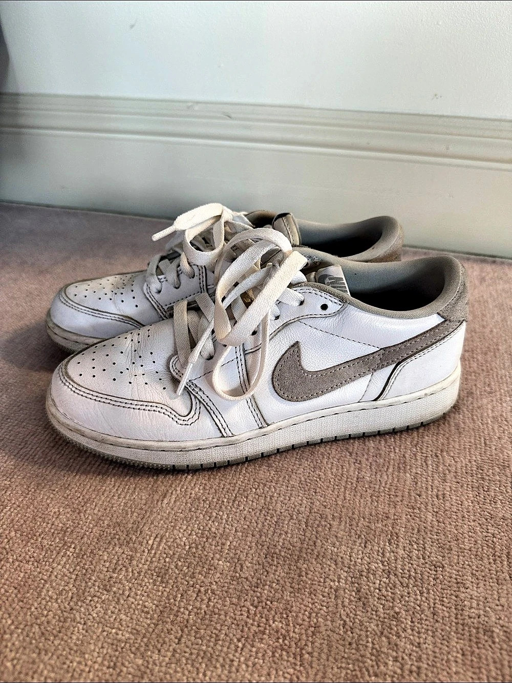Nike Air Force 1 Low-Top Sneakers in White & Gray